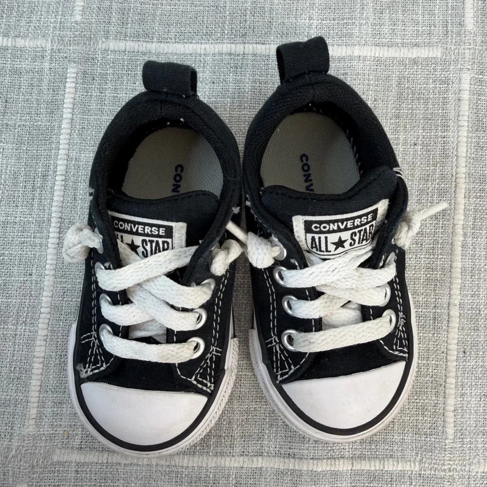 Converse toddler street